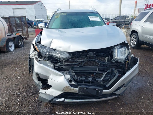 Nissan ROGUE SV 2018 5N1AT2MV0JC731018 Image 12
