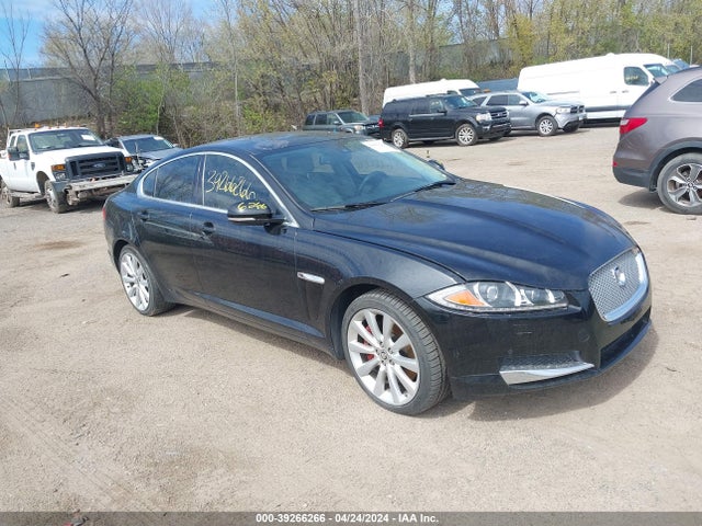 2013 JAGUAR XF SAJWJ0EF2D8S86110 Photo 0
