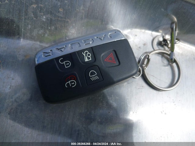 2013 JAGUAR XF SAJWJ0EF2D8S86110 Photo 10