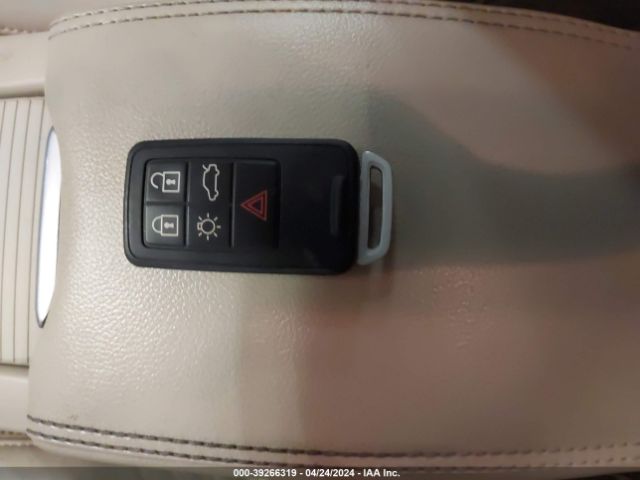 YV126MFK9F1357178 Volvo S60 T5 Premier