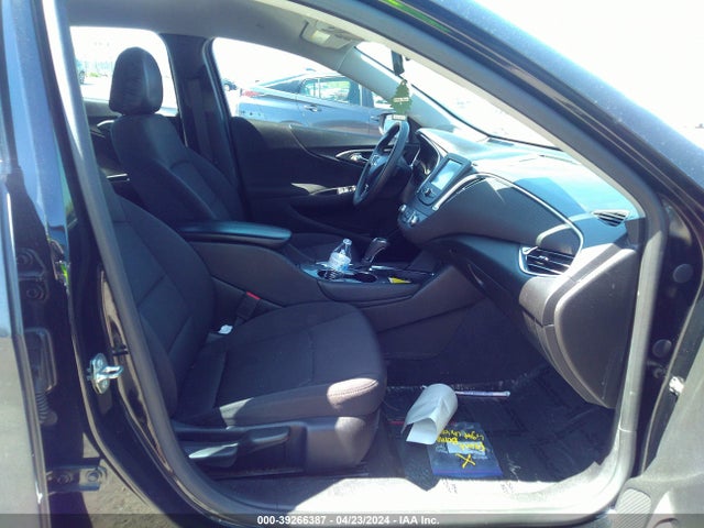Chevrolet MALIBU LT 2018 1G1ZD5ST5JF268470 Image 5