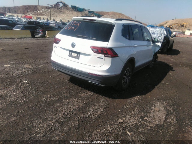 3VV2B7AX6MM122535 Volkswagen Tiguan 2.0t Se/2.0t Se R-line Black/2.0t Sel