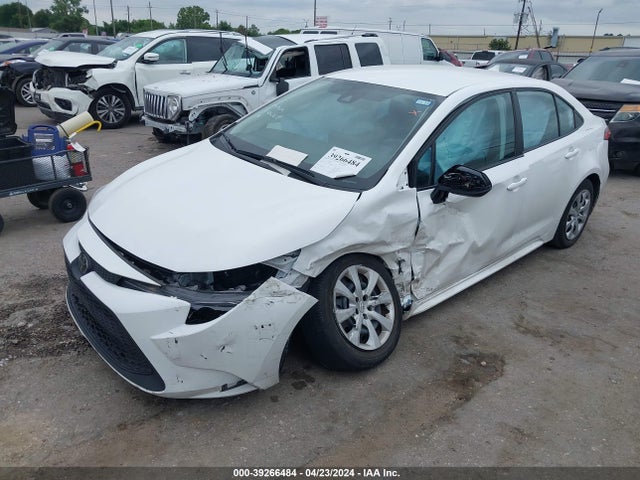 Toyota COROLLA LE 2022 5YFEPMAE9NP383114 Image 2