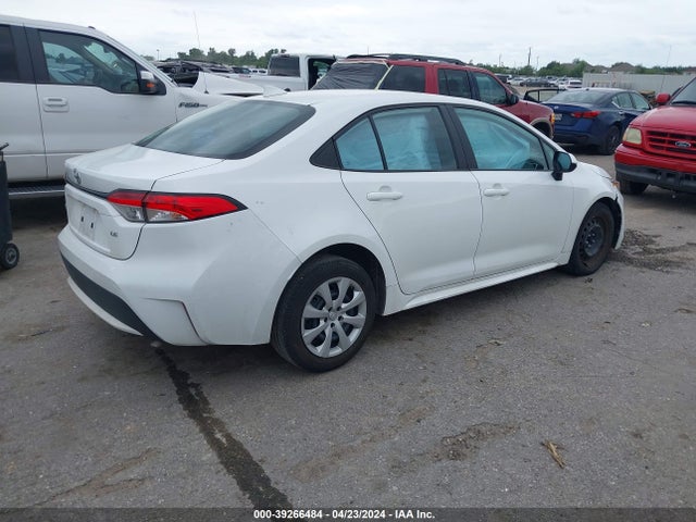 Toyota COROLLA LE 2022 5YFEPMAE9NP383114 Image 4