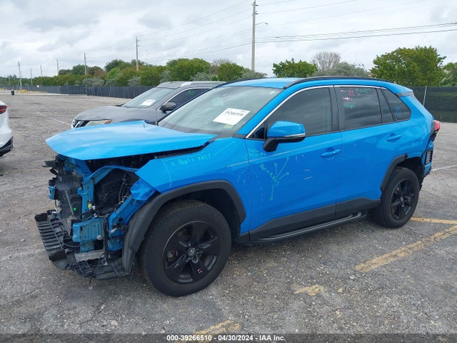 Toyota Rav4 Xle 2020 2T3W1RFV9LW061474 Image 2