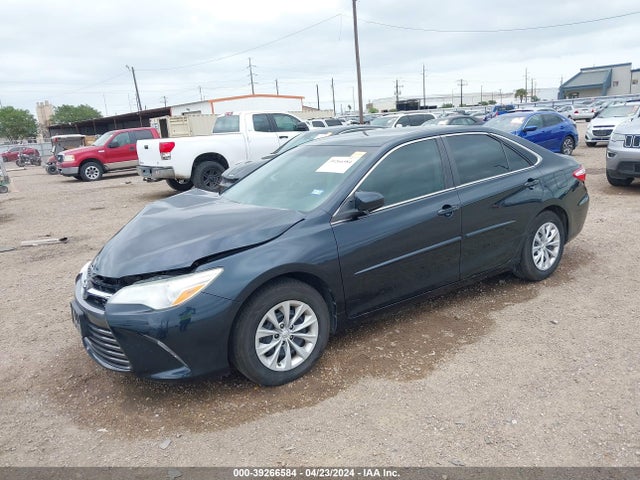 Toyota CAMRY LE 2016 4T4BF1FK1GR542203 Image 2