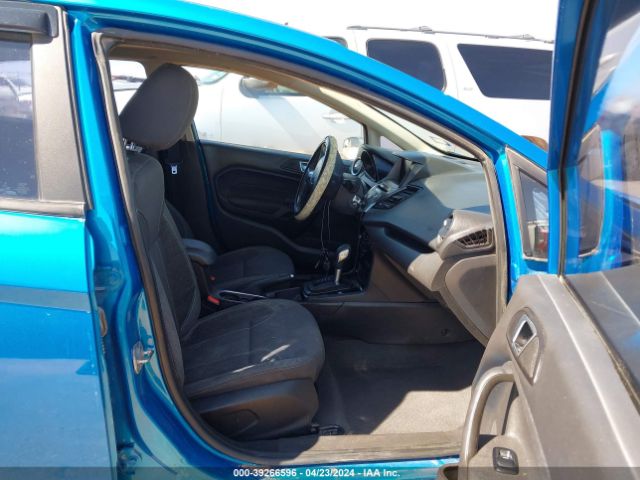 3FADP4BJ0FM145738 Ford FIESTA SE
