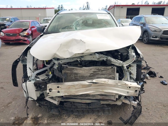Toyota RAV4 LE 2019 2T3H1RFV1KW038326 Image 11