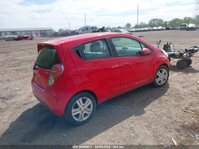Chevrolet Spark 1lt Auto 2014 KL8CD6S95EC462875 Image 4