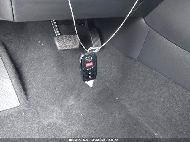 Toyota COROLLA SE 2024 5YFS4MCEXRP185317 Image 11
