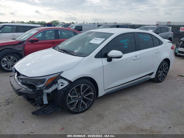 Toyota COROLLA SE 2024 5YFS4MCEXRP185317 Image 2