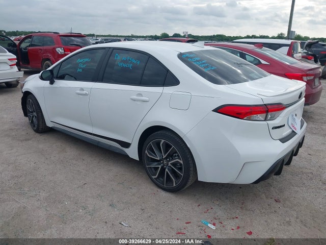 Toyota COROLLA SE 2024 5YFS4MCEXRP185317 Image 3