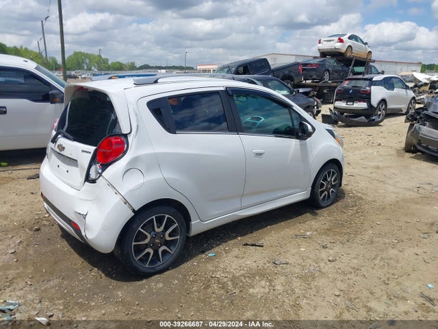 Chevrolet Spark 2lt Auto 2014 KL8CF6S90EC585820 Image 4