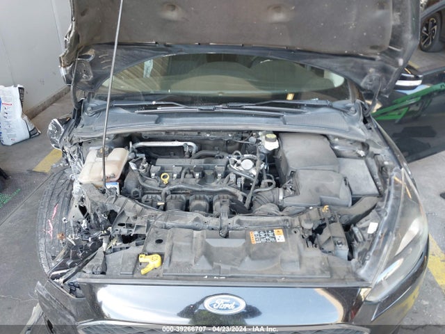 Ford FOCUS SEL 2017 1FADP3M29HL231036 Image 10