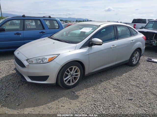 Ford FOCUS SE 2015 1FADP3F22FL348743 Image 2