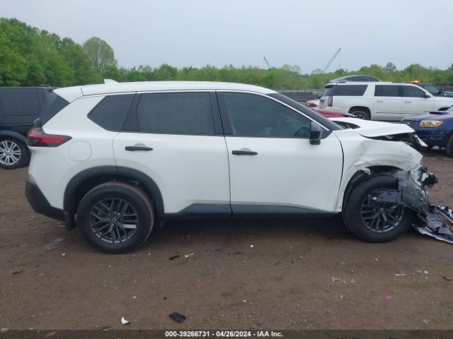 5N1AT3AA2MC829236 Nissan Rogue S Fwd
