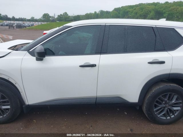 5N1AT3AA2MC829236 Nissan Rogue S Fwd
