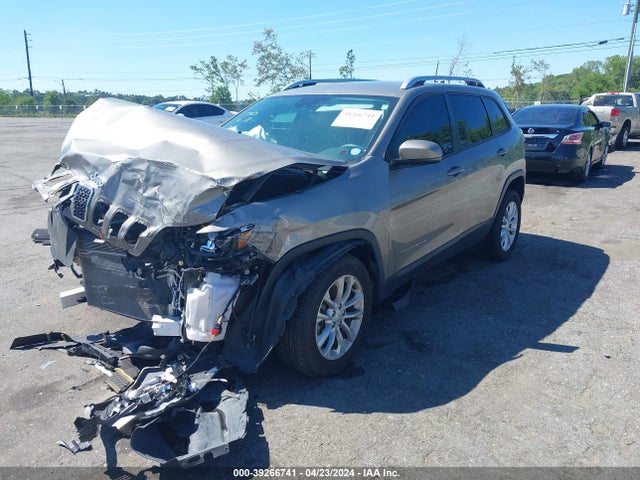 1C4PJLCB3MD130492 Jeep Cherokee Latitude Fwd
