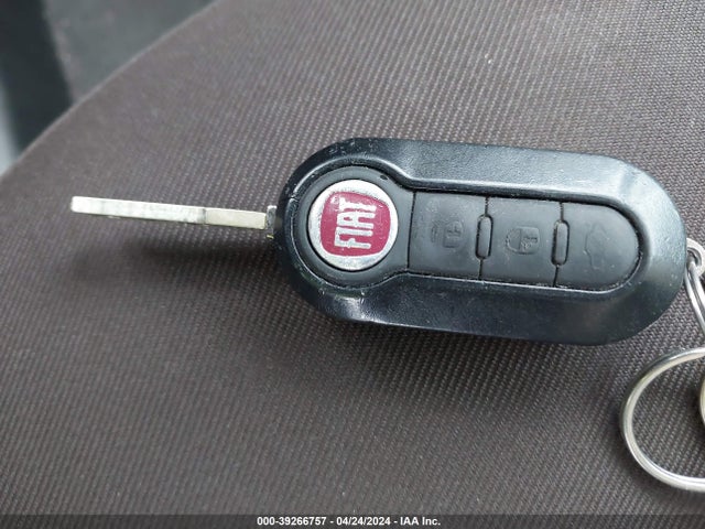 2012 FIAT 500 3C3CFFAR1CT108991 Photo 10