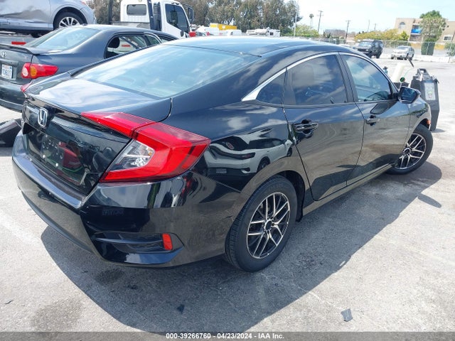 Honda Civic Lx 2018 2HGFC2F59JH558251 Image 4