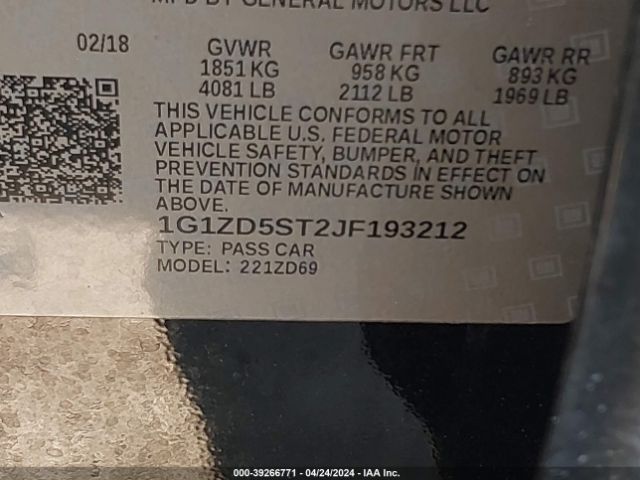 1G1ZD5ST2JF193212 Chevrolet MALIBU LT