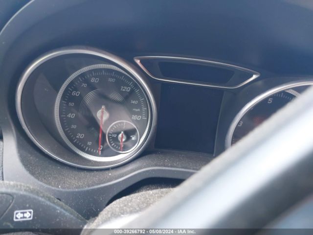 WDDSJ4GB2KN748717 Mercedes-Benz CLA 250 4MATIC