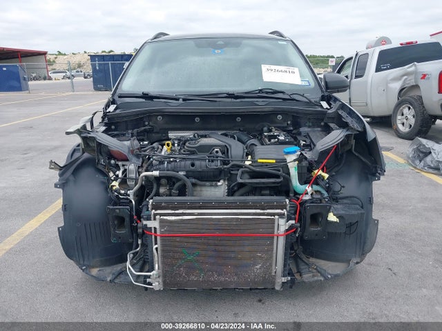 3VVDX7B21NM010014 Volkswagen Taos 1.5t S