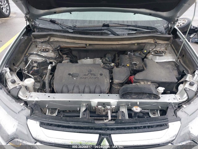 JA4AD2A34KZ004882 Mitsubishi Outlander Es