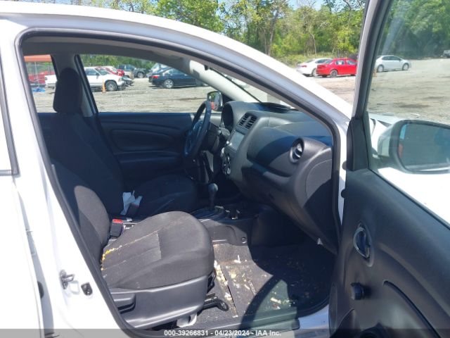 3N1CN7AP6KL825827 Nissan Versa 1.6 S+