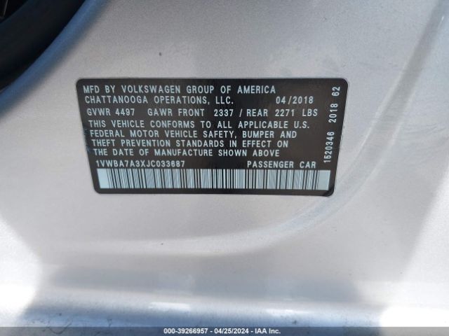 1VWBA7A3XJC033687 Volkswagen Passat 2.0t Se