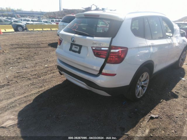 2016 BMW X3 5UXWX9C54G0D92848 Photo 3