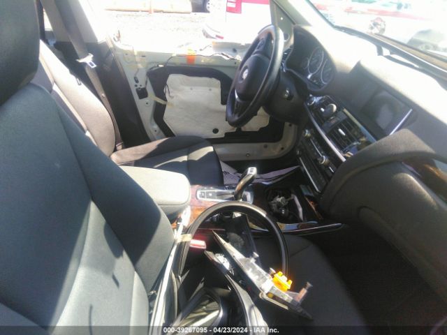 2016 BMW X3 5UXWX9C54G0D92848 Photo 4