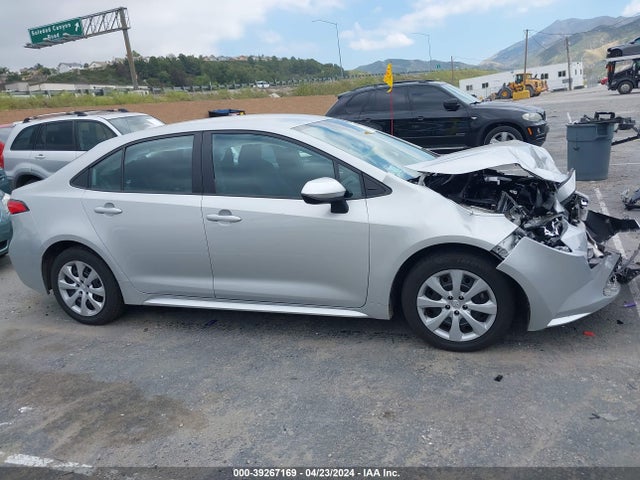 Toyota COROLLA LE 2022 5YFEPMAEXNP333788 Image 13