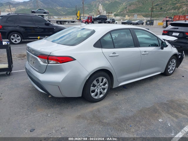Toyota COROLLA LE 2022 5YFEPMAEXNP333788 Image 4