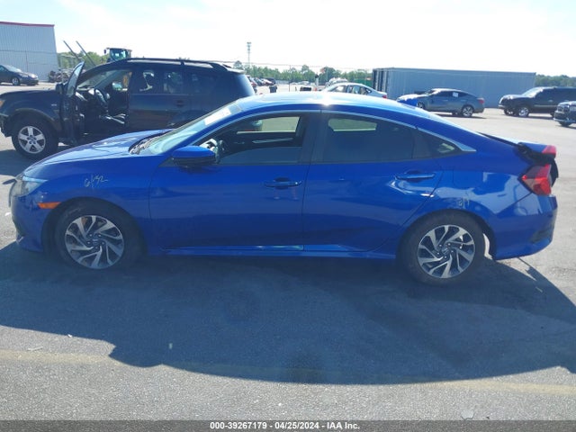 Honda CIVIC EX 2018 2HGFC2F73JH597791 Image 14