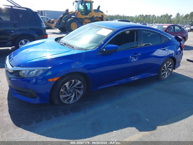 Honda CIVIC EX 2018 2HGFC2F73JH597791 Image 2