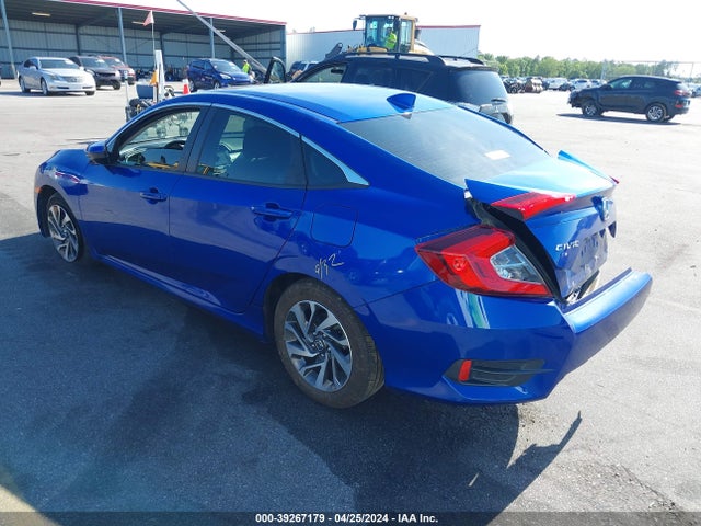 Honda CIVIC EX 2018 2HGFC2F73JH597791 Image 3