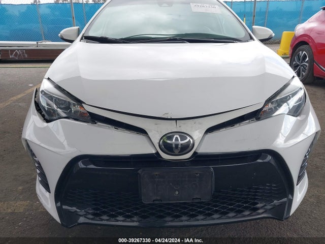 Toyota COROLLA SE 2018 5YFBURHEXJP852588 Image 12