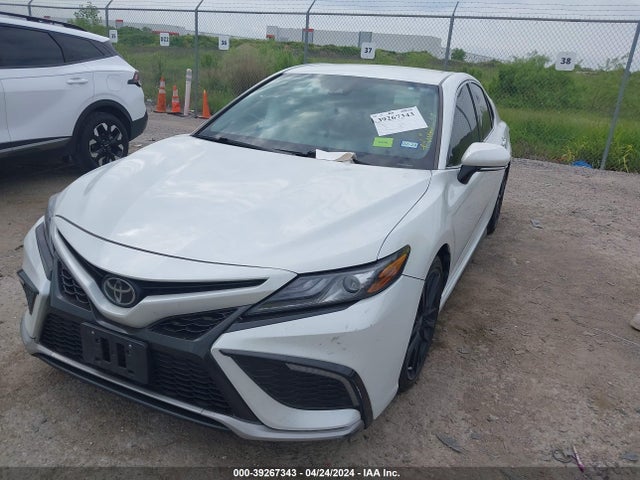 Toyota CAMRY XSE 2022 4T1K61AK3NU030361 Image 2