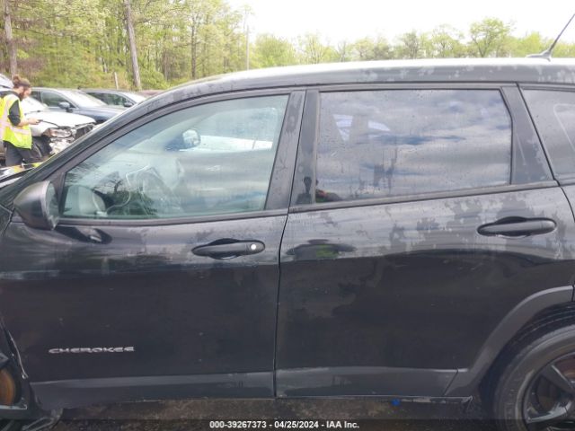 1C4PJLAB7HD216400 Jeep Cherokee Sport Fwd