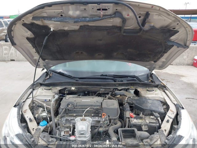 Honda ACCORD LX 2017 1HGCR2F39HA227758 Image 10