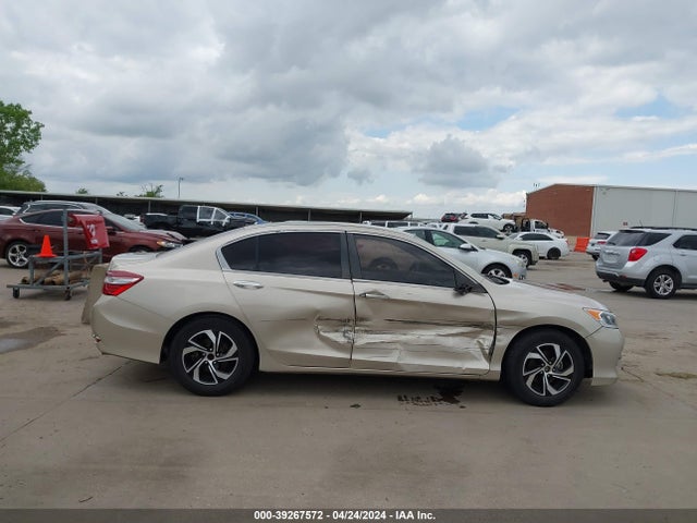 Honda ACCORD LX 2017 1HGCR2F39HA227758 Image 13