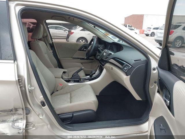 Honda ACCORD LX 2017 1HGCR2F39HA227758 Image 5