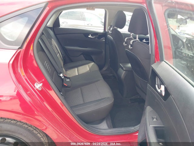 KIA FORTE S 2019 3KPF34AD5KE042944 Image 8