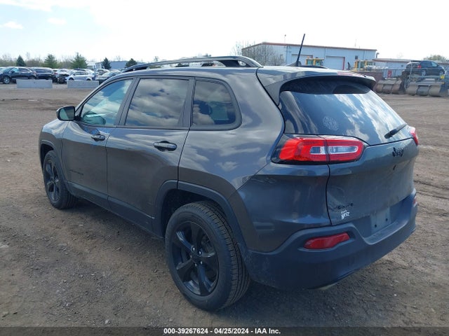 1C4PJMCX6JD506924 Jeep Cherokee Latitude 4x4