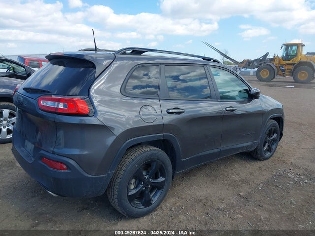 1C4PJMCX6JD506924 Jeep Cherokee Latitude 4x4