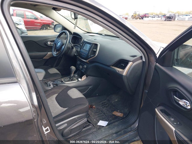 1C4PJMCX6JD506924 Jeep Cherokee Latitude 4x4