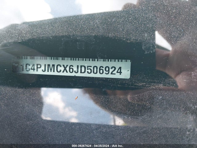 1C4PJMCX6JD506924 Jeep Cherokee Latitude 4x4