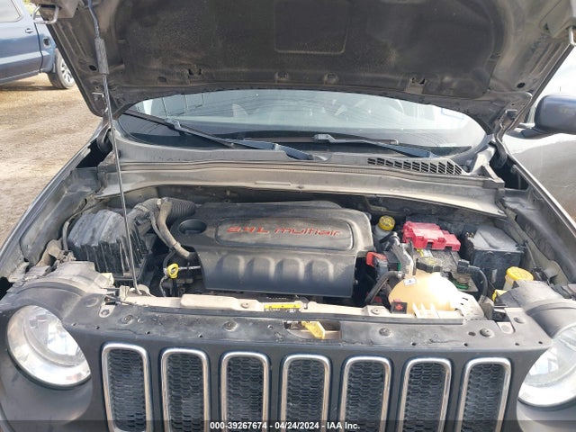 Jeep Renegade Latitude Fwd 2018 ZACCJABB0JPJ20839 Image 10