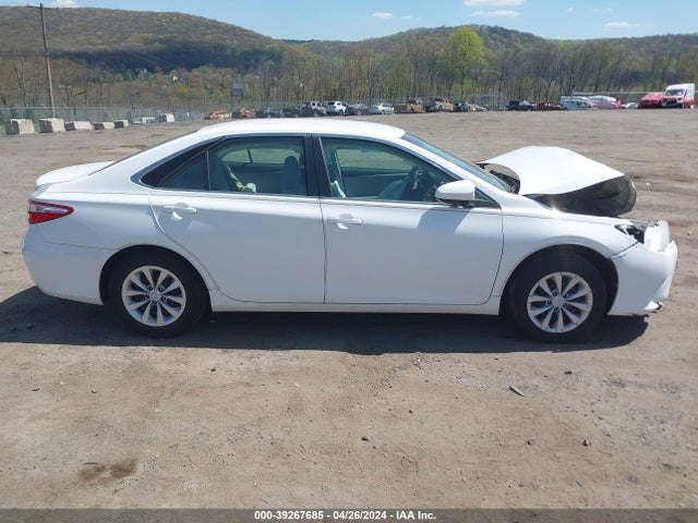 Toyota CAMRY LE 2015 4T4BF1FK2FR471124 Image 14